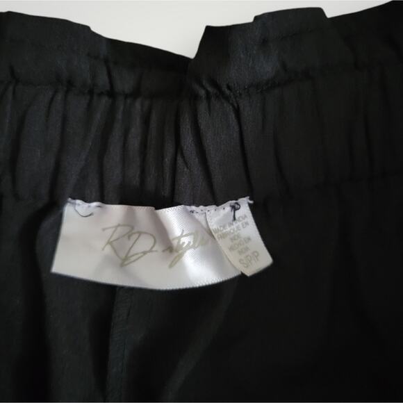 RD Style Black Scalloped Laser Cut Drawstring Shorts Size Small  S Lightweight - Picture 5 of 6